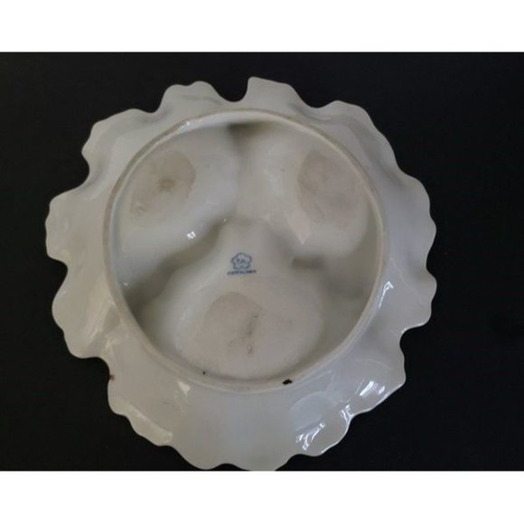 Clamshell Candy Dish handle TA Japan Vintage 7.5" with handle Divided Porcelain - Picture 5 of 6